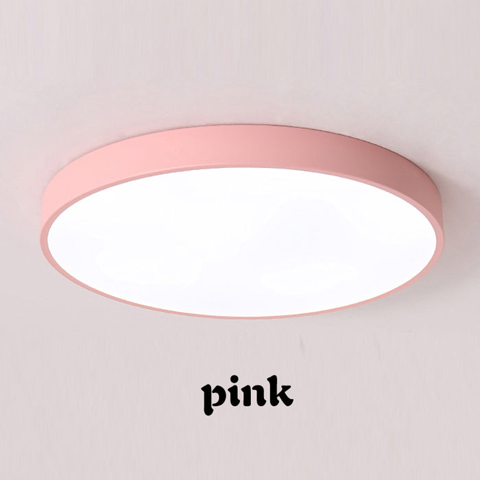 Modern Minimalist Ceiling Light – detail view 4 | Belloriana