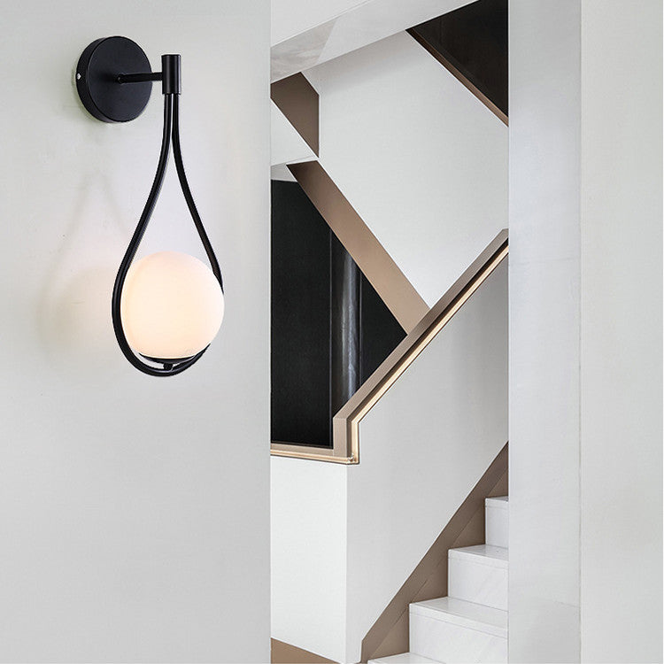 Nordic Bedroom Bedside LED Wall Lamp Golden Personality Home Lighting – detail view 4 | Belloriana