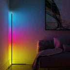 Lampadaire LED RVB - ambiance salon
