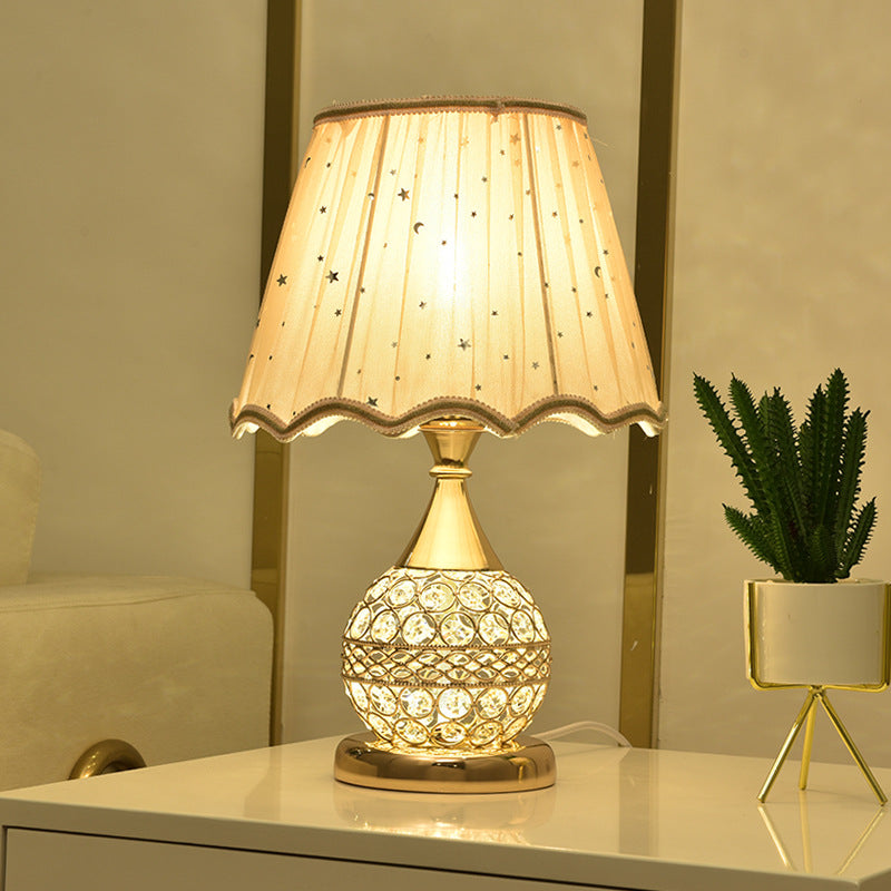 Crystal Desk Lamp Bedroom Bedside Lamp – detail view 3 | Belloriana
