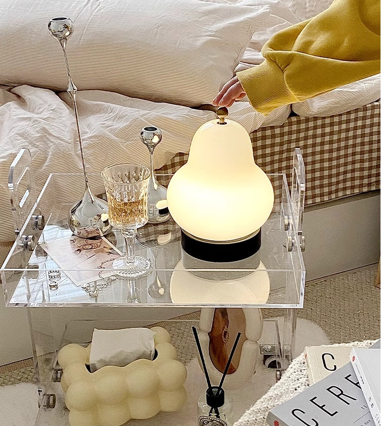 Poire lamp detail of glass body