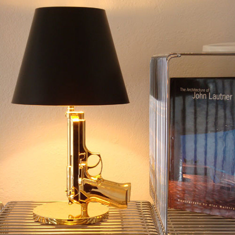 Petit Or lamp detail of gold finish