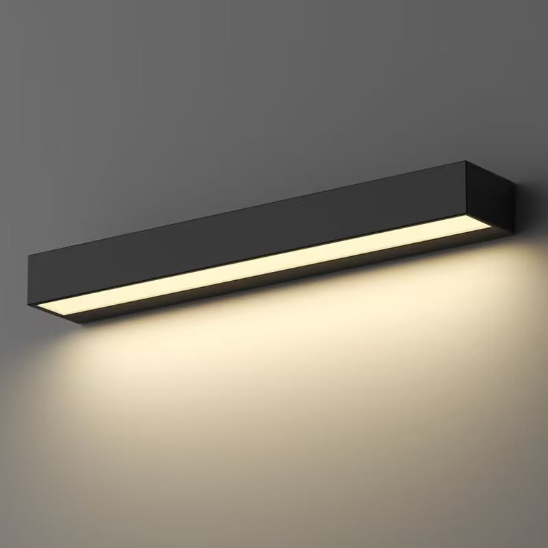 Linéaire wall light styled on a staircase wall