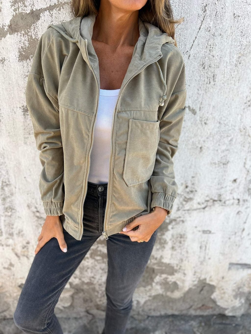 Veste zippée à capuche