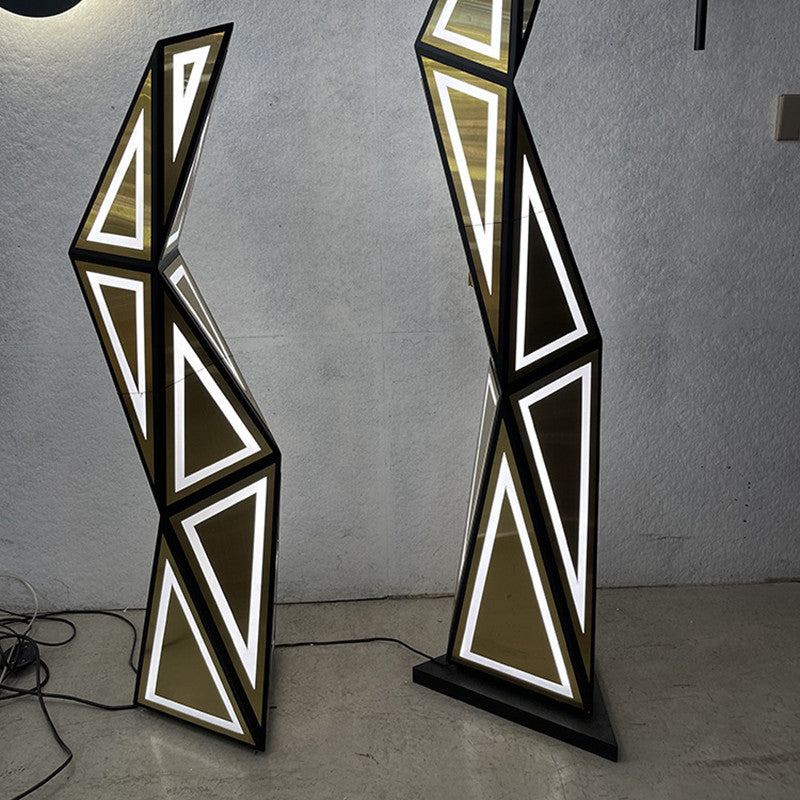Nordic Creative Design LED Floor Lamp Living Room Home Decor Standing Light – detail view 4 | Belloriana