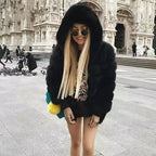 Veste à capuche minimaliste