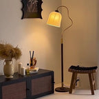 Héritage floor lamp detail of turned wood body