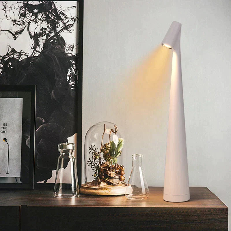 Lampe de bureau LED minimaliste AstraLume noire