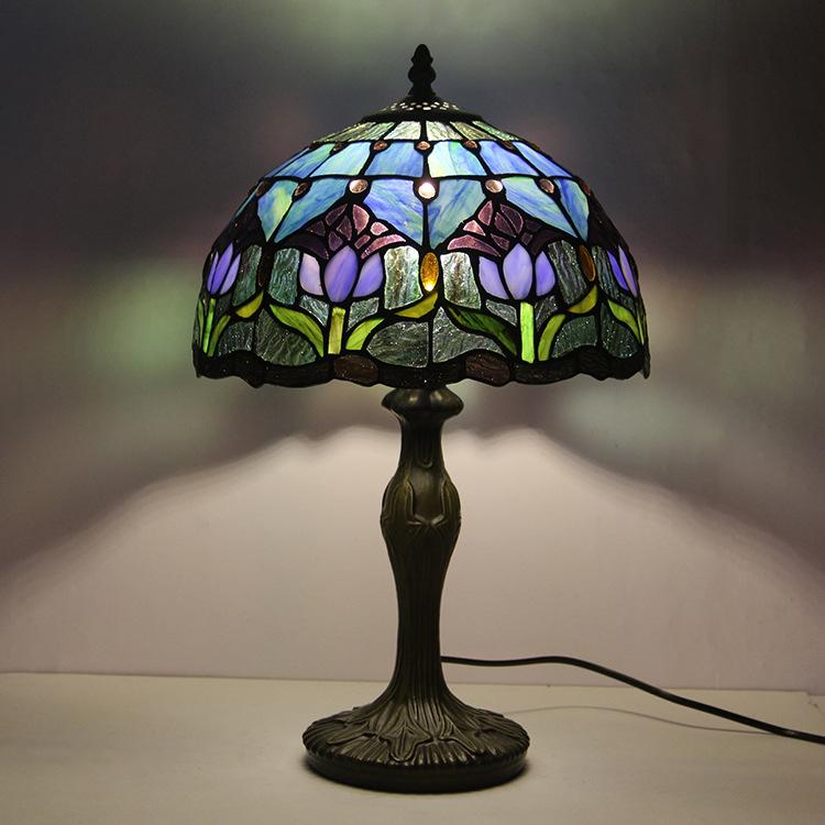 Lampe de table Tiffany vitrail