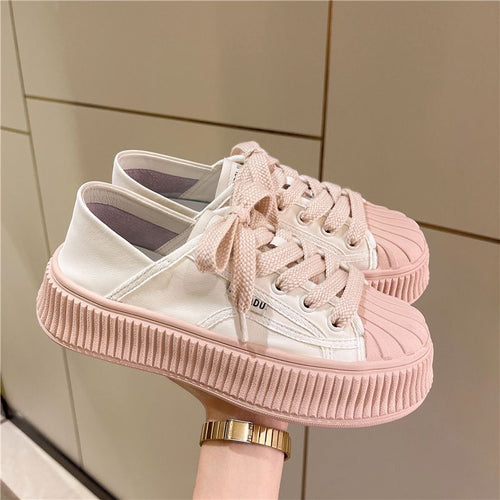 Chaussures à coque chics