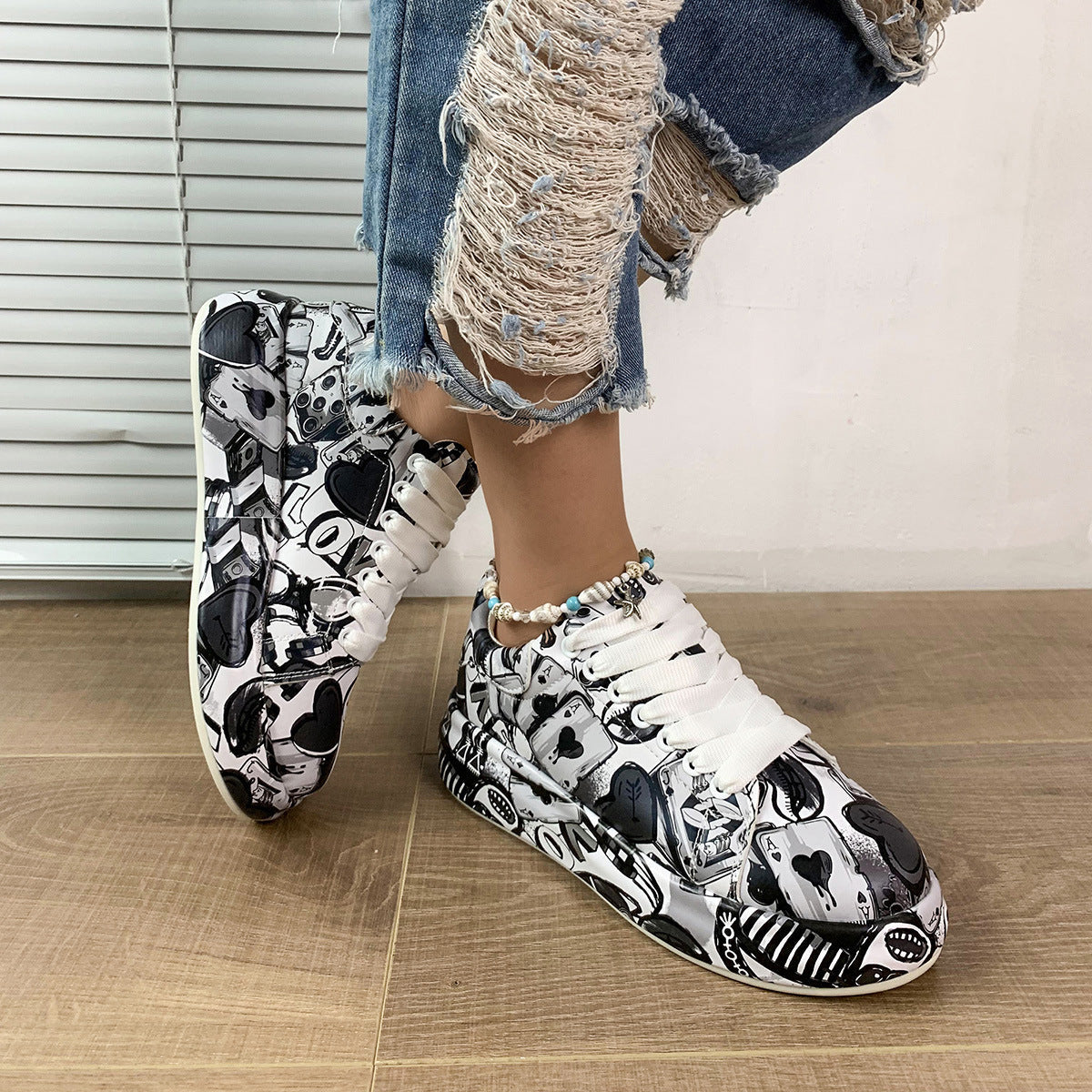 Chaussures à lacets et semelle épaisse
