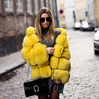 Veste à capuche minimaliste