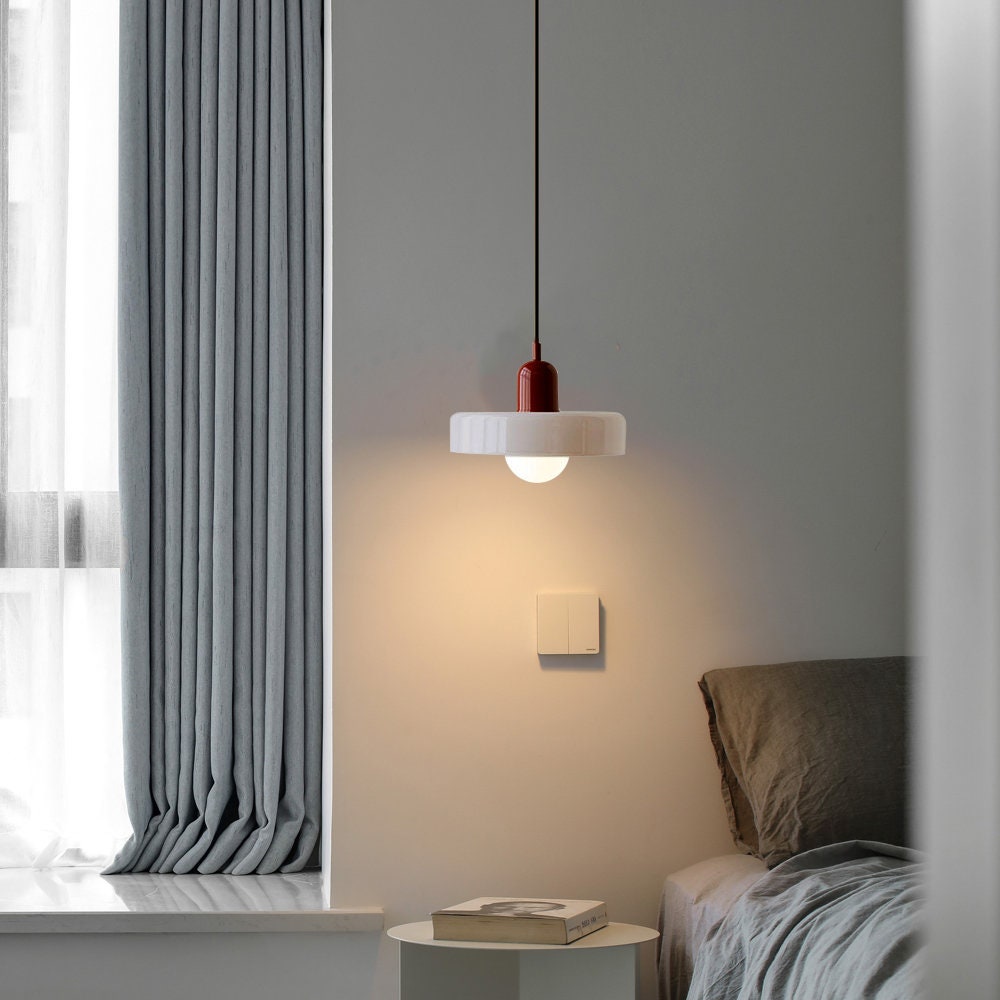Suspension en verre style Bauhaus