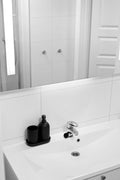 Vanto Bathroom Vanity Bar Light above a bathroom vanity